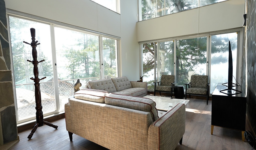 luxury-villa-interior-changla-gali-mountain-view-blue-pine.webp